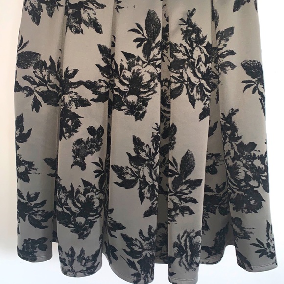 Grey Skirt with Black Velvet Florals - Picture 1 of 2